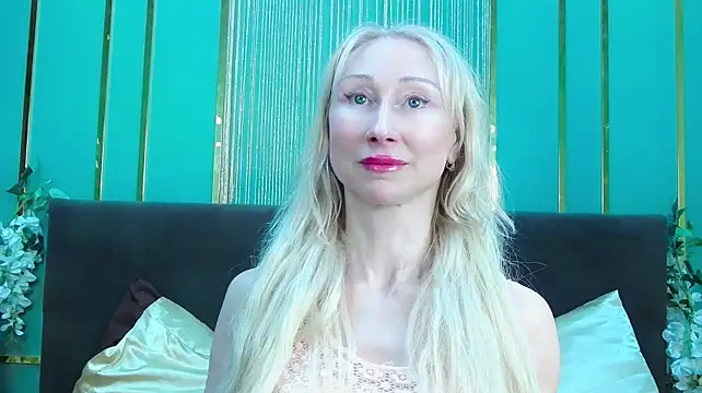 XXX chat uživo modela KissDreamm