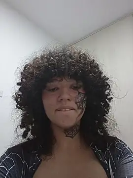 Cutecurly: απευθείας συνομιλία ΧΧΧ