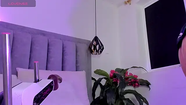 Bella18__ Chat XXX in diretta