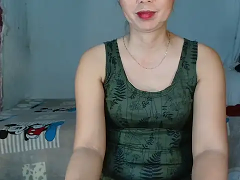 دردشة HelenaM الجنسية المباشرة