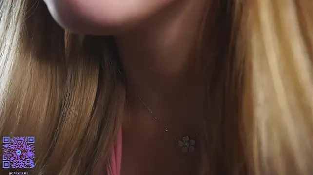 VivienNell 现场XXX聊天