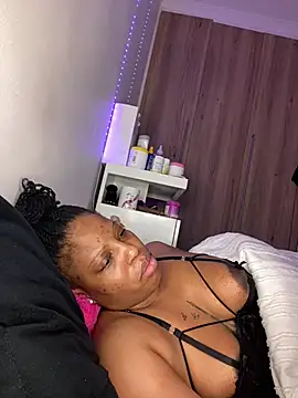 RainBougie – Live XXX-chat
