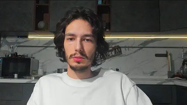 XXX chat uživo modela MitchelKurs
