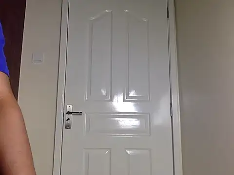 Petite_Nyla 现场XXX聊天