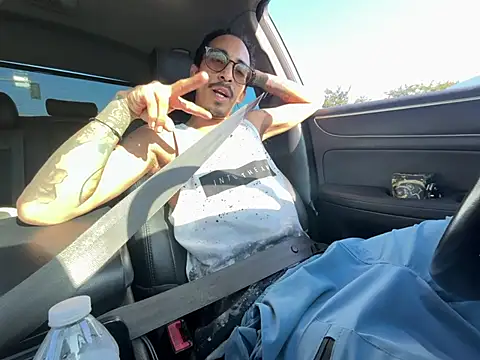 bigdickkane300 Show in webcam