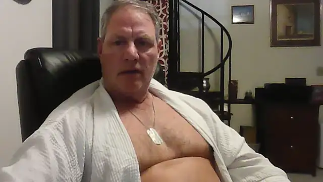 Muffsfriend8364 Show in webcam