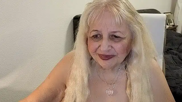 Chat +18 de SusiLifeXXX ao vivo