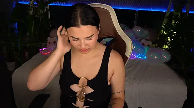 CherrryQueen 现场XXX聊天