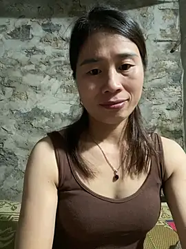 tinacum012's Live XXX Chat