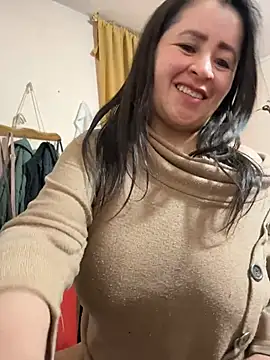 latinfemale 现场XXX聊天