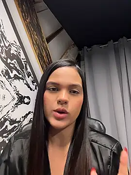 Bella-Ferrer Chat XXX live