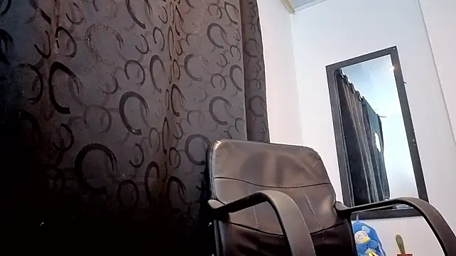 Noha-Wolf's Live XXX Chat