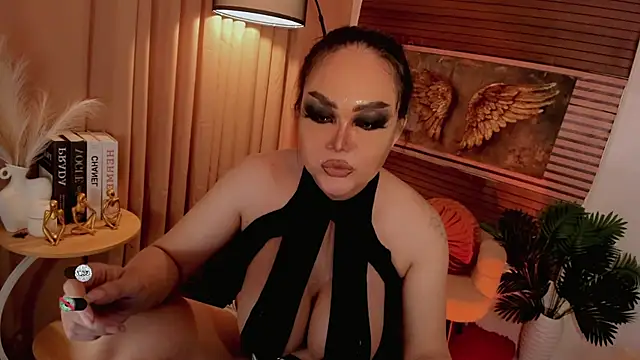 Онлайн чат XXX queengoddess07