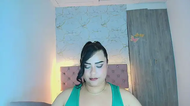 Clarigil Adlı Modelin Canlı XXX Sohbeti
