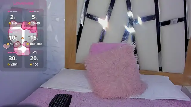 Lilith_West Chat XXX live