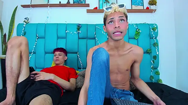 Dirty3someGuys – Naživo XXX chat