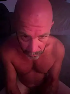 ACTION2083 élő XXX-chatje
