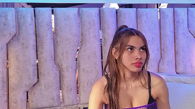 Chat +18 de barbara_cambels ao vivo