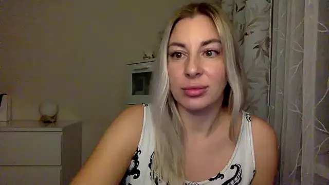Arvelia's Live XXX Chat