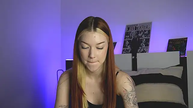 Chat XXX ao vivo de litl_Mia
