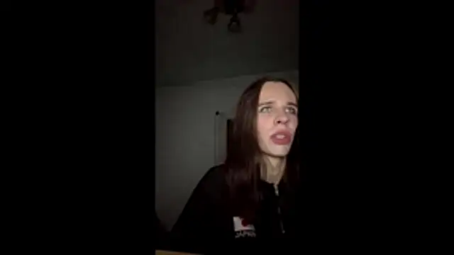 Webkamerová show HotFemBooy
