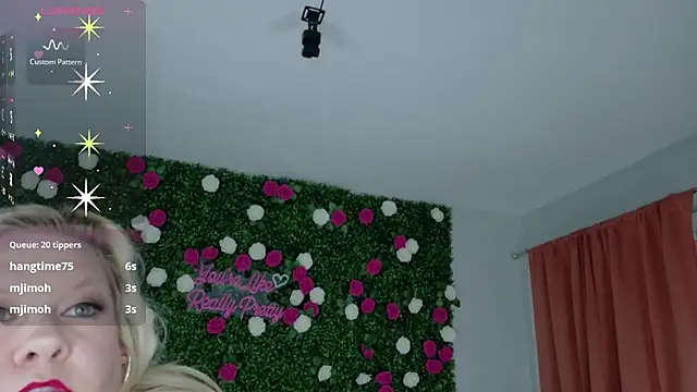 Chat XXX en directo de siennaxluxx