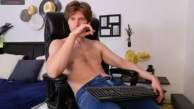 Eddie_Baker Live XXX-Chat