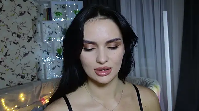 Chat +18 de MilaaSweety ao vivo