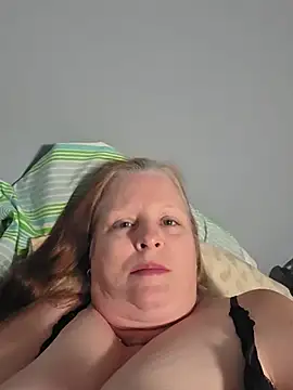 Chat +18 de CanadianQueen1973 ao vivo