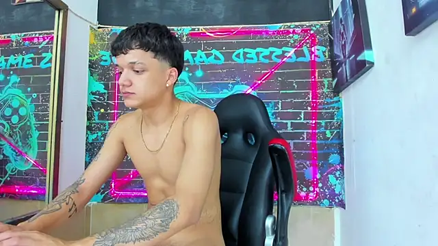 Chat +18 de Apolo_Blessed ao vivo