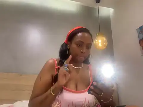 Chat XXX en directo de ChocolateCakeQueen