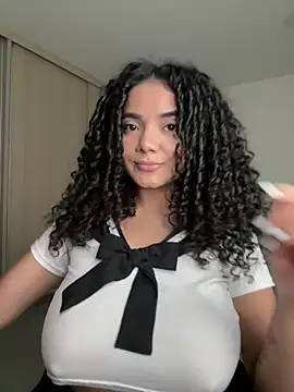 Czat XXX na żywo – Curlyierr