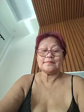 Sunflower1956's Live XXX Chat