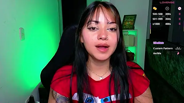 Chat +18 de Kitthy_ ao vivo