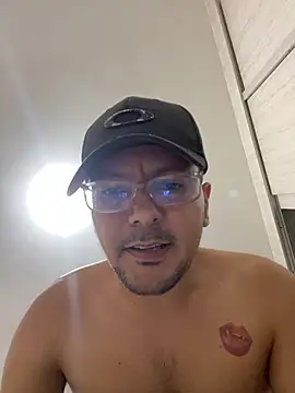 Chat XXX en directo de DerekGrayX