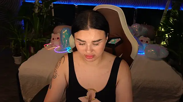 CherrryQueen's Live XXX Chat