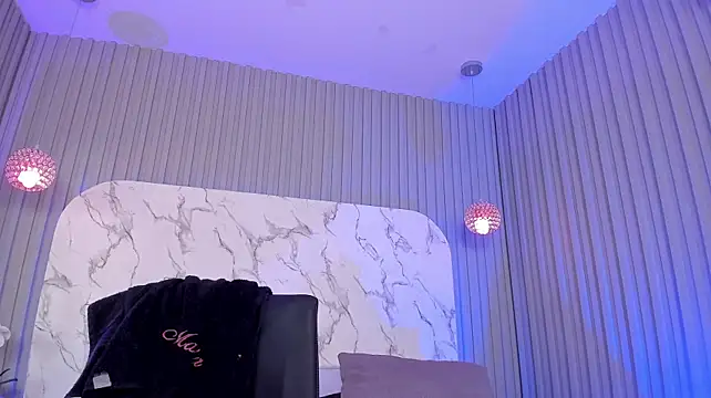 AbrilBloom 现场XXX聊天
