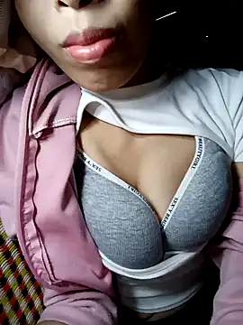 Pinky_1202 现场XXX聊天
