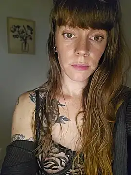 EmilieEdelana 现场XXX聊天