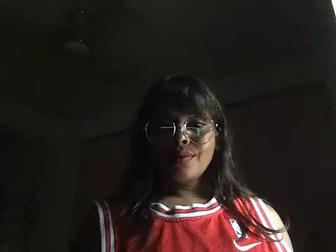 Chatroom XXX en direct de raveena_hot