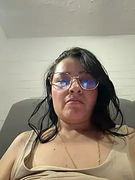 velvetluna2 – Naživo XXX chat