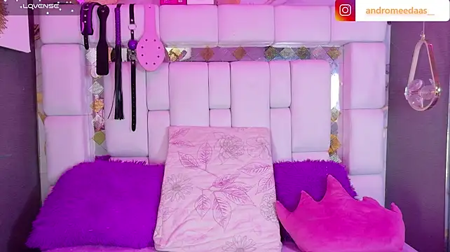 ANDROMEEDA's Live XXX Chat