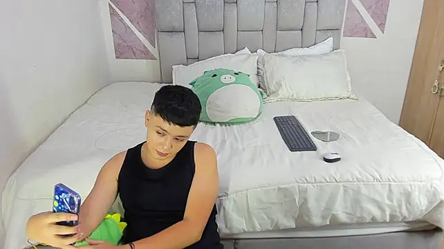 Chat +18 de christopher_Hot ao vivo