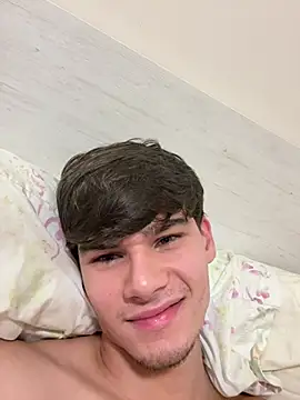 Show modela Jgucfubcd na web-kameri