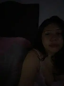 Valerie- Adlı Modelin Canlı XXX Sohbeti