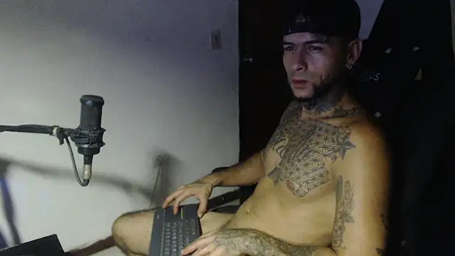 XXX chat uživo modela ROOKERT