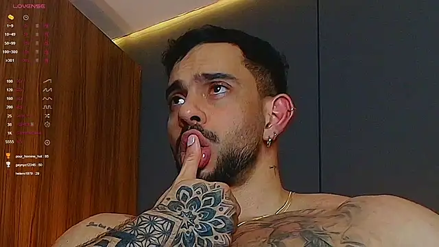 massimo_visconti's Live XXX Chat