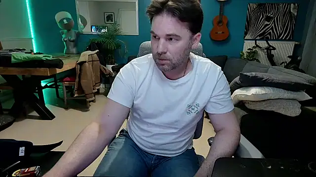 Chat +18 de tom_sauwer ao vivo