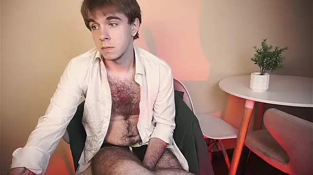 DaveBevy Adlı Modelin Canlı XXX Sohbeti