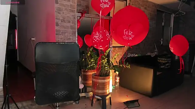 _SARAI_DUPONT Chat XXX in diretta